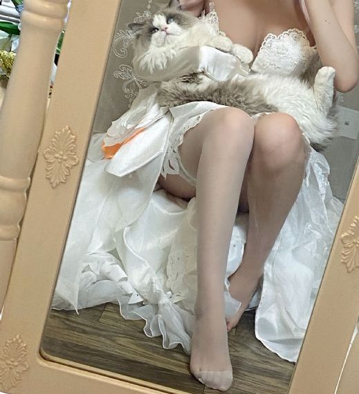 久久久久久久久久美女_高清在线播放