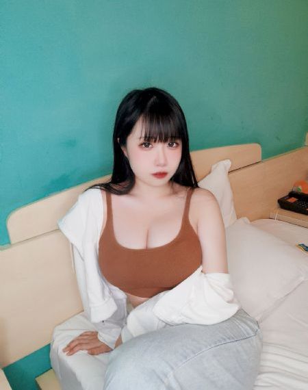 h视无码一区玉足_剧情片高清在线观看