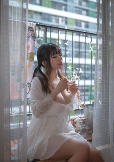 小处雏一区二区三区精_手机免费播放动漫