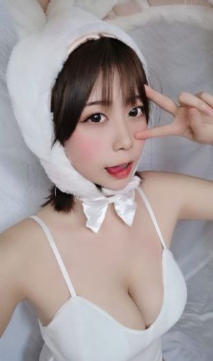 女教师在办公室被躁在线_BD高清在线观看