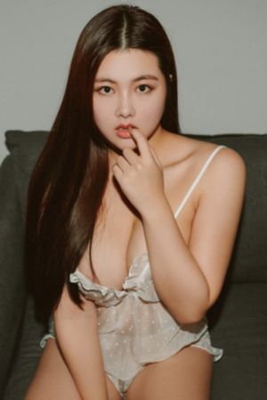 215精品久久久久久综合五月花_短视频完整无删减版